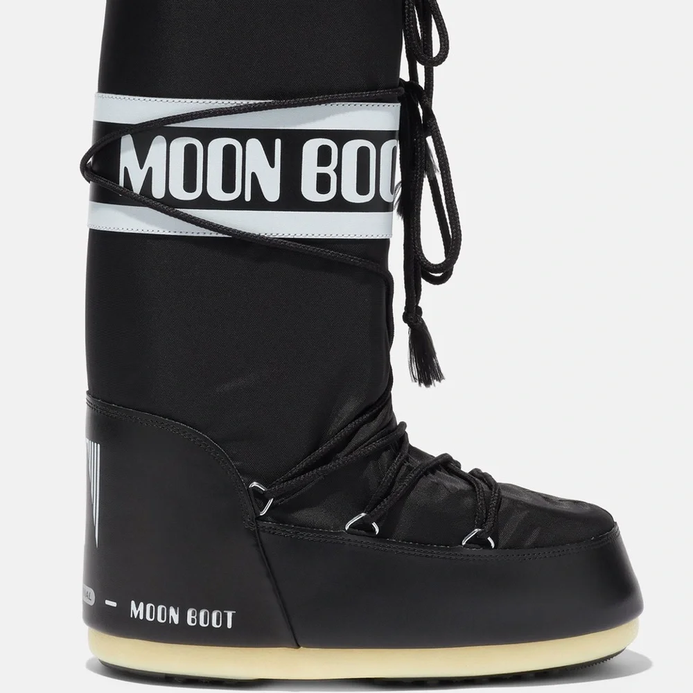 🎉HP🎉Moon Boot Icon Black Nylon Boots - Picture 1 of 5